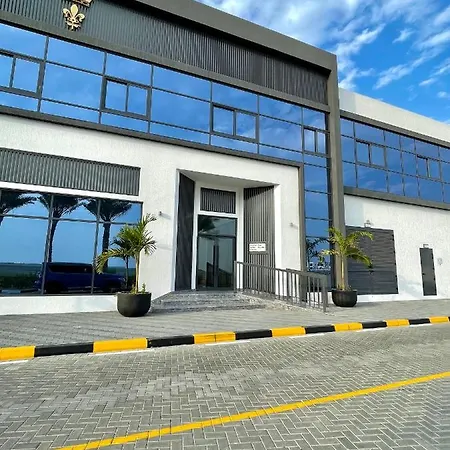Al Dana Palma Villa - Luxury 4-Bedroom Villa With Heated Pool & Mountain Sea View الفجيرة المظهر الخارجي الصورة