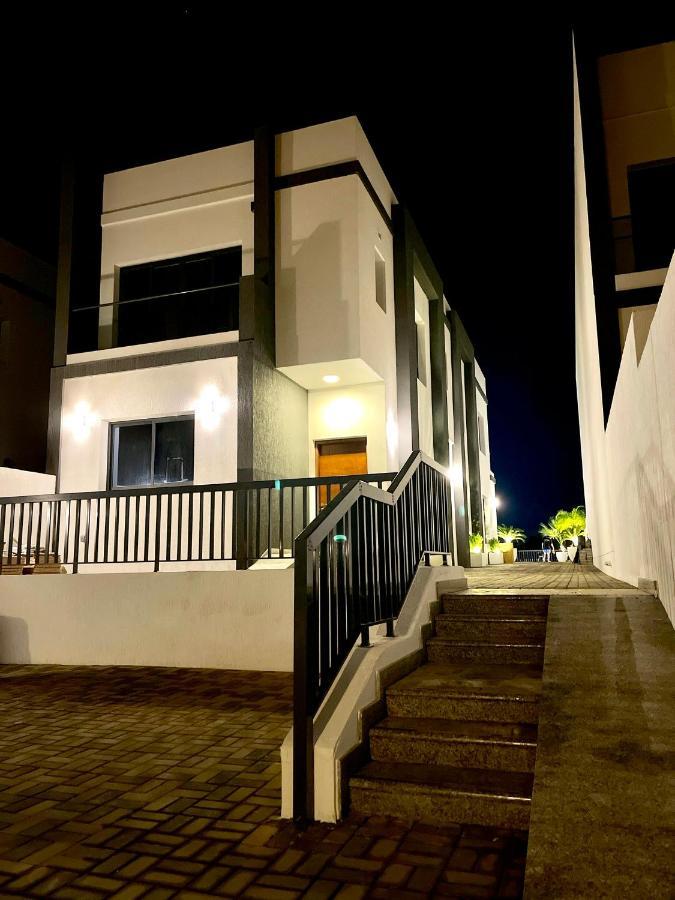 Villa Al Dana Palma - Luxury 4-bedroom With Heated Pool & Mountain Sea View Fujairah