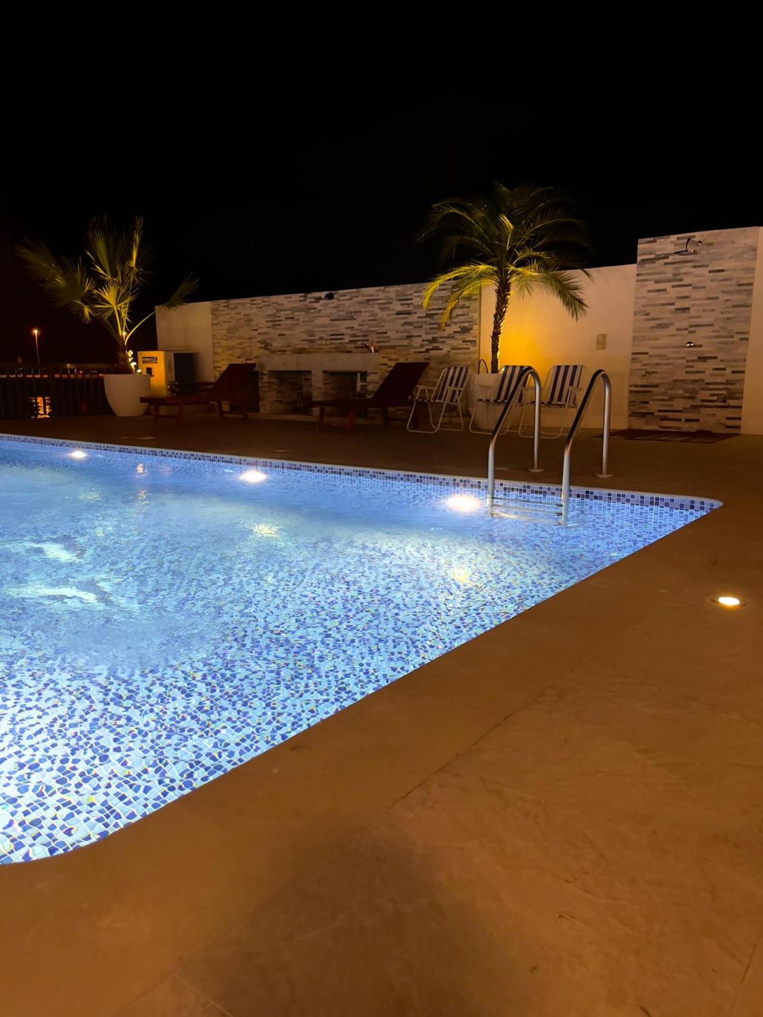 Al Dana Palma - Luxury 4-bedroom With Heated Pool & Mountain Sea View Fujairah